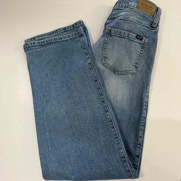 Abercrombie Kids Blue Straight Leg Jeans with Floral Design - Picture 4 of 14